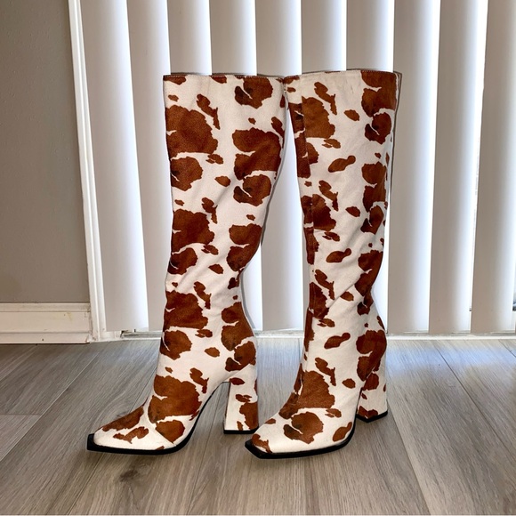 ‘ Nasty Gal ’ Cow Print Knee High Heeled Boots - Picture 6 of 7